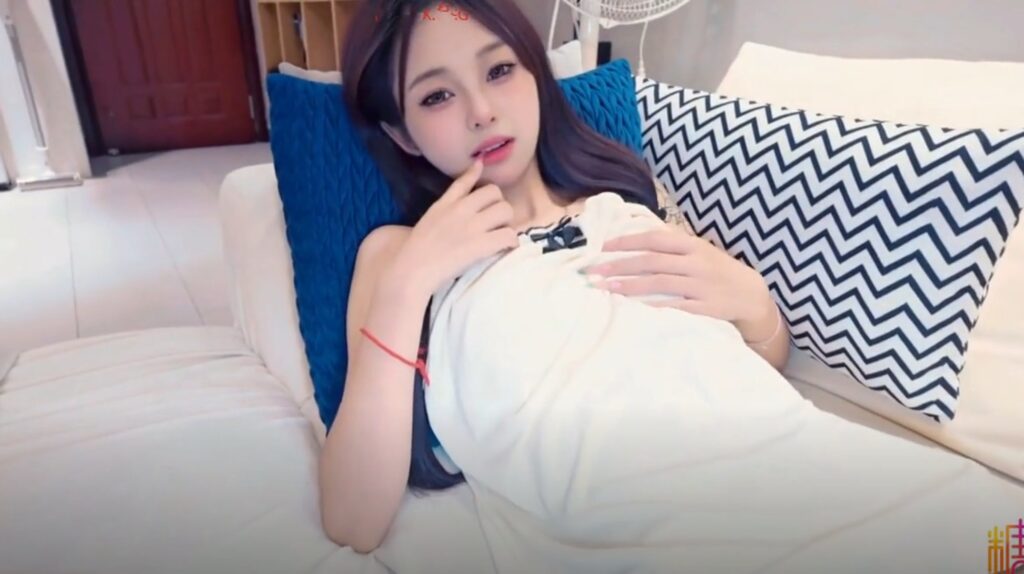 co-em-ho-dam-dang-quyen-ru-anh-trai-thon-que-khi-moi-len-dai-hoc