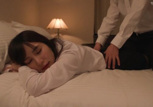 nu-truong-phong-quyen-ru-nho-cau-nhan-vien-mat-xa-va-cai-ket